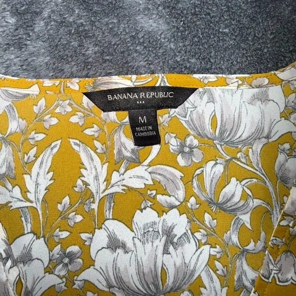Banana Republic Yellow and White Floral Blouse - Picture 3 of 6